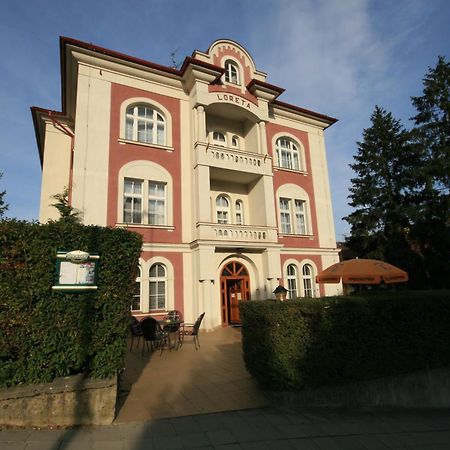 Penzion Loreta Hotel Luhacovice Bagian luar foto